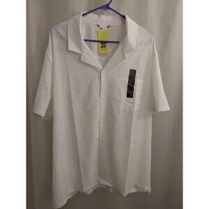 All in Motion button up short sleeve shirt